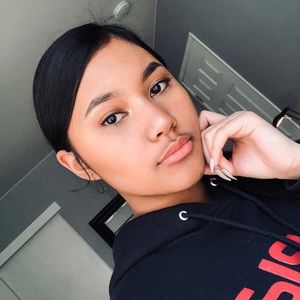 Meet your Posher, Jeri mae